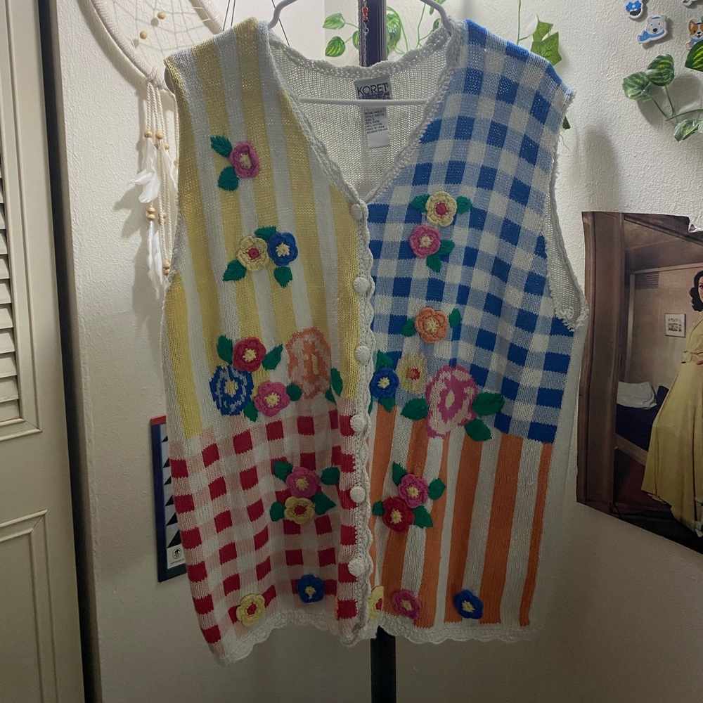Floral sweater vest